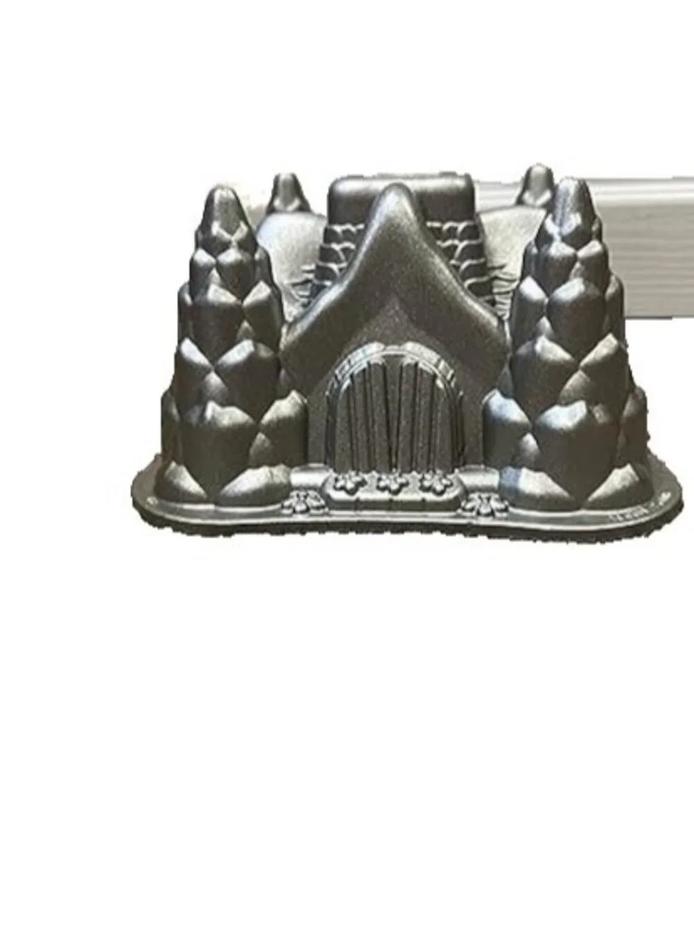 Nordic Ware FAIRYTALE COTTAGE Bundt Pan MADE IN USA 10 Cup Capacity 2003 RETIRED